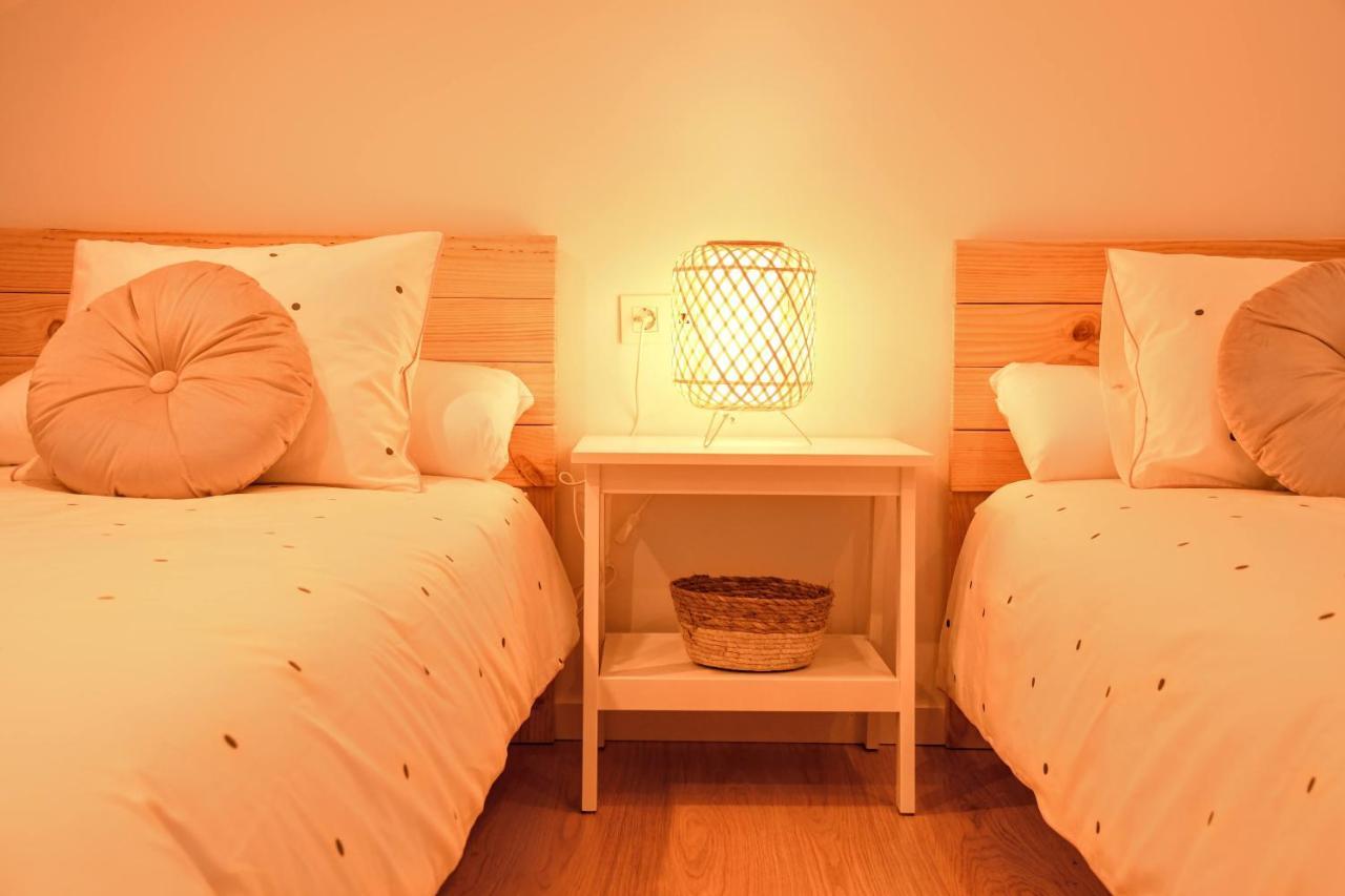 Arco Da Vella Apartamentos ビラノーバ・デ・アロウサ エクステリア 写真
